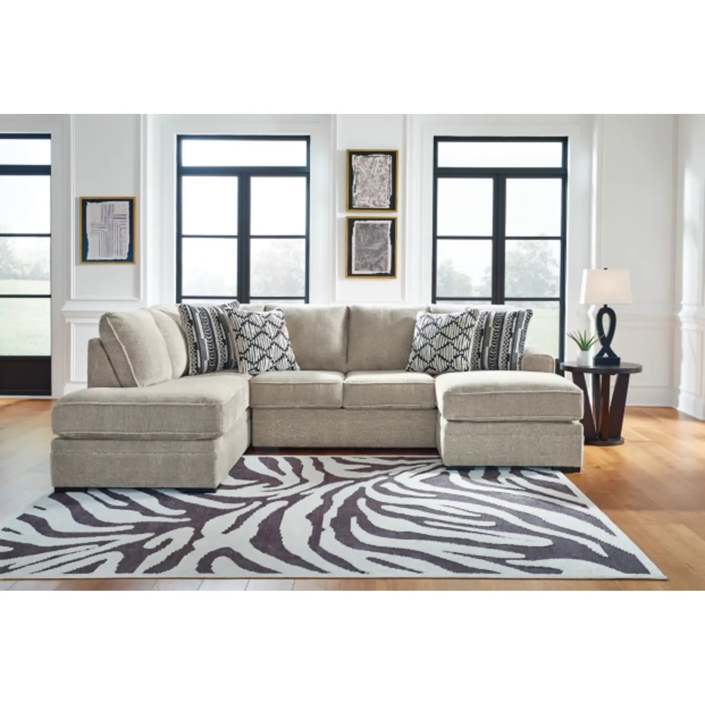 Calnita 2-Piece Sectional with Chaise