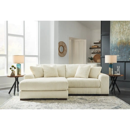 Lindyn 2-Piece Sectional with Chaise