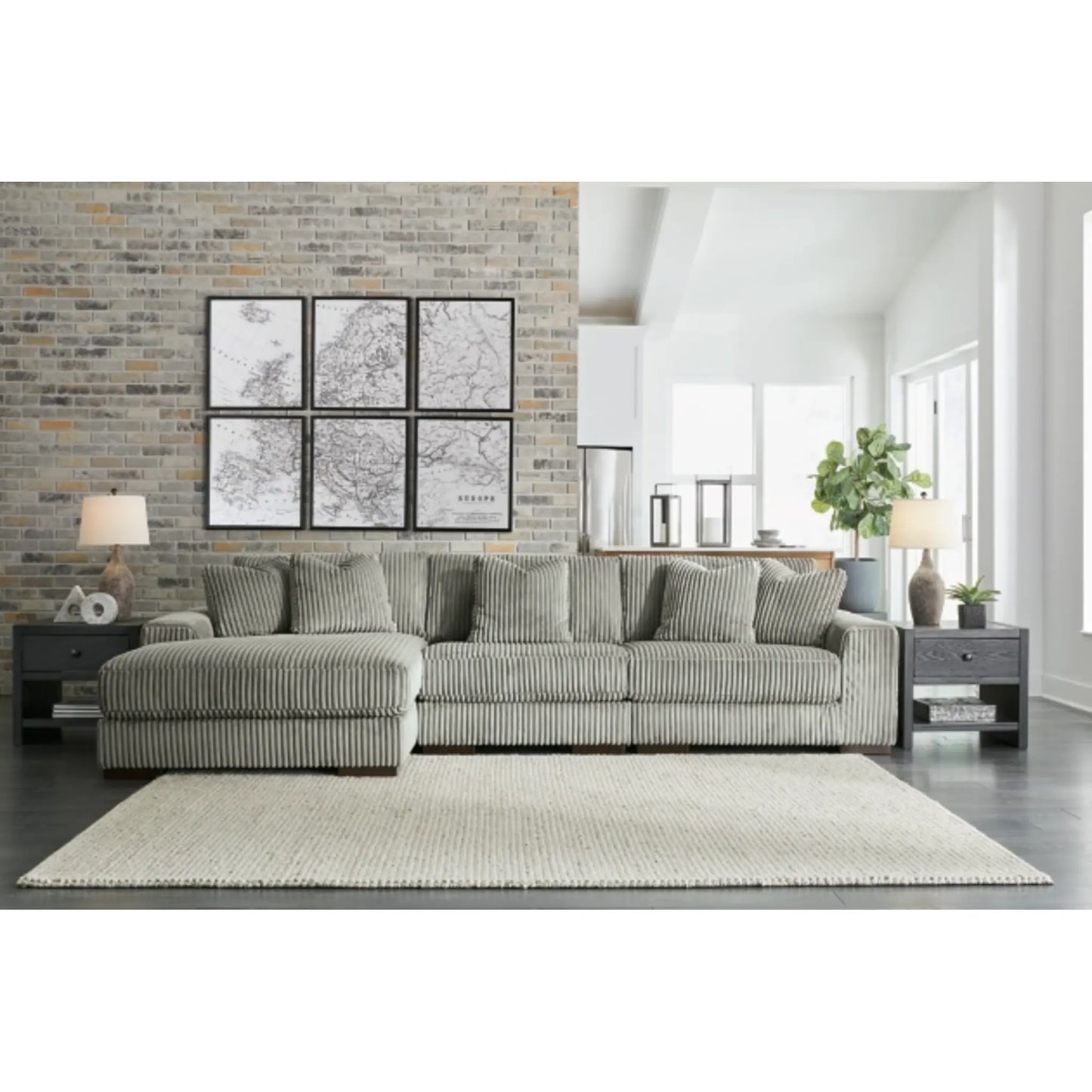 Lindyn 3-Piece Sectional with Chaise