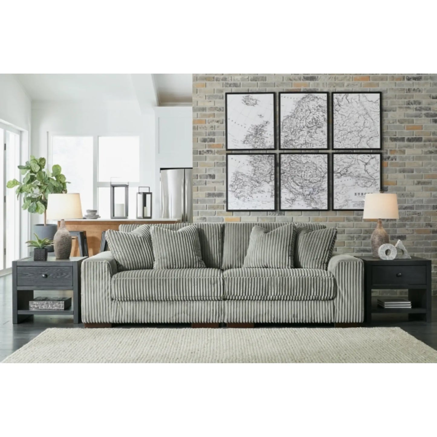 Lindyn Sofa