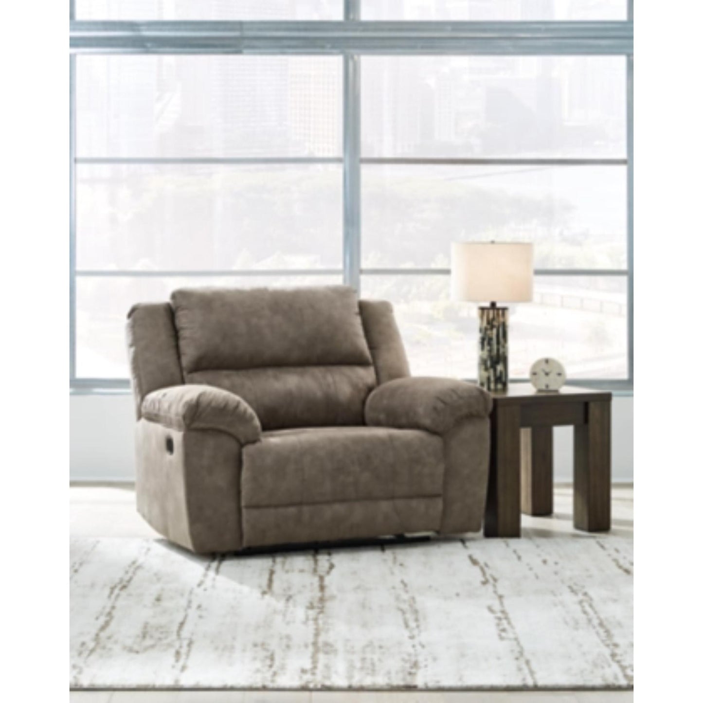 Laresview Manual Zero Wall Wide Seat Recliner