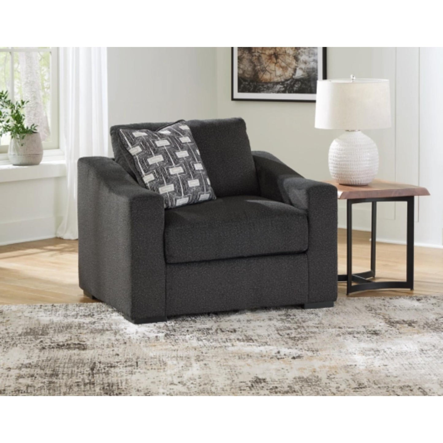 Wryenlynn Chair and a Half