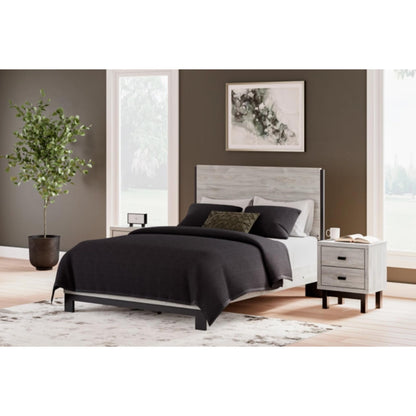 Queen Vessalli  Panel Bed
