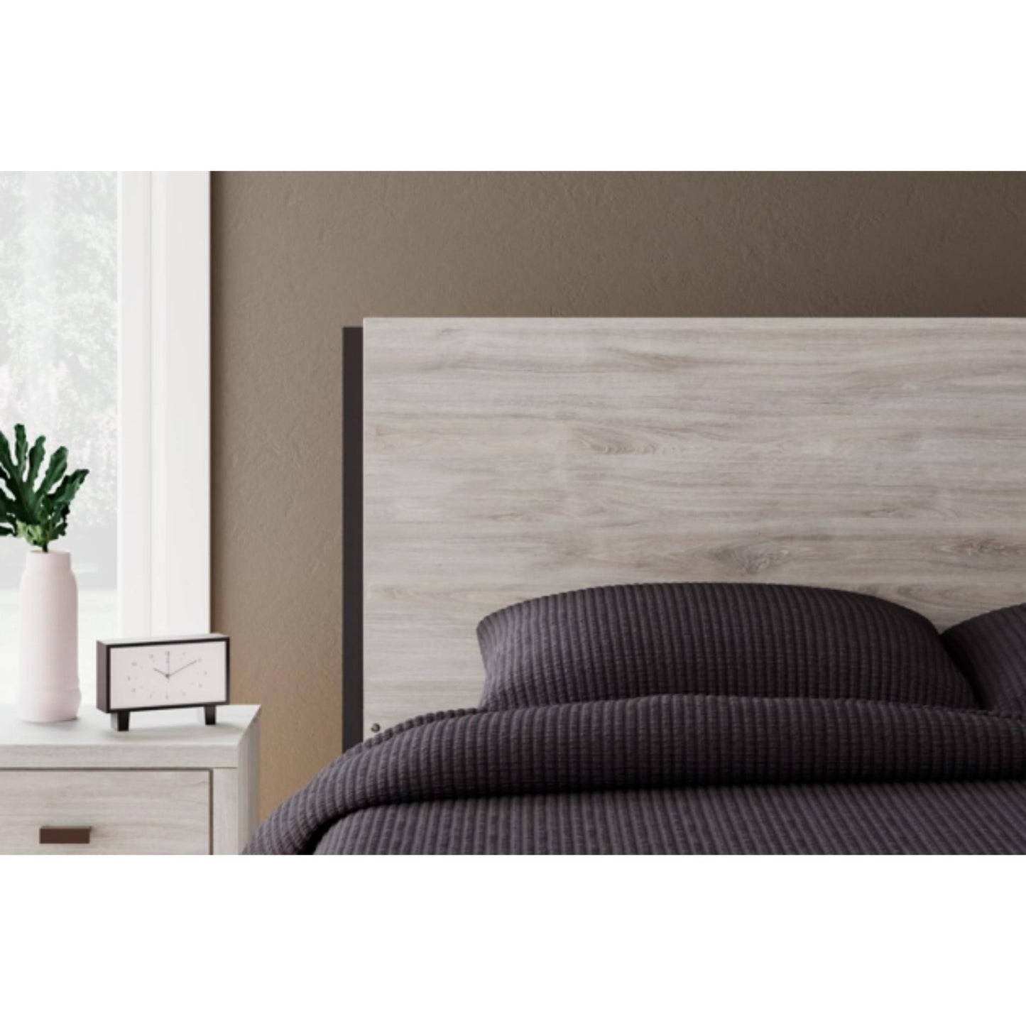 Vessalli King 6pc Bedroom Set
