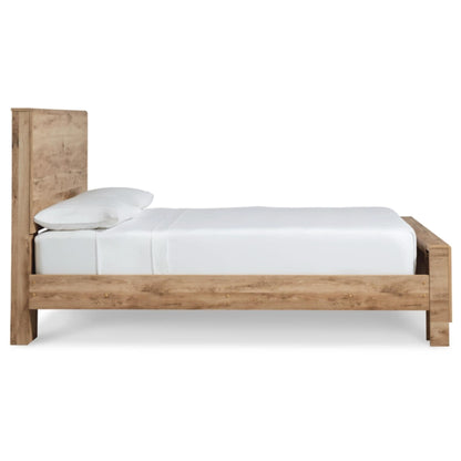 Queen Hyanna Panel Bed