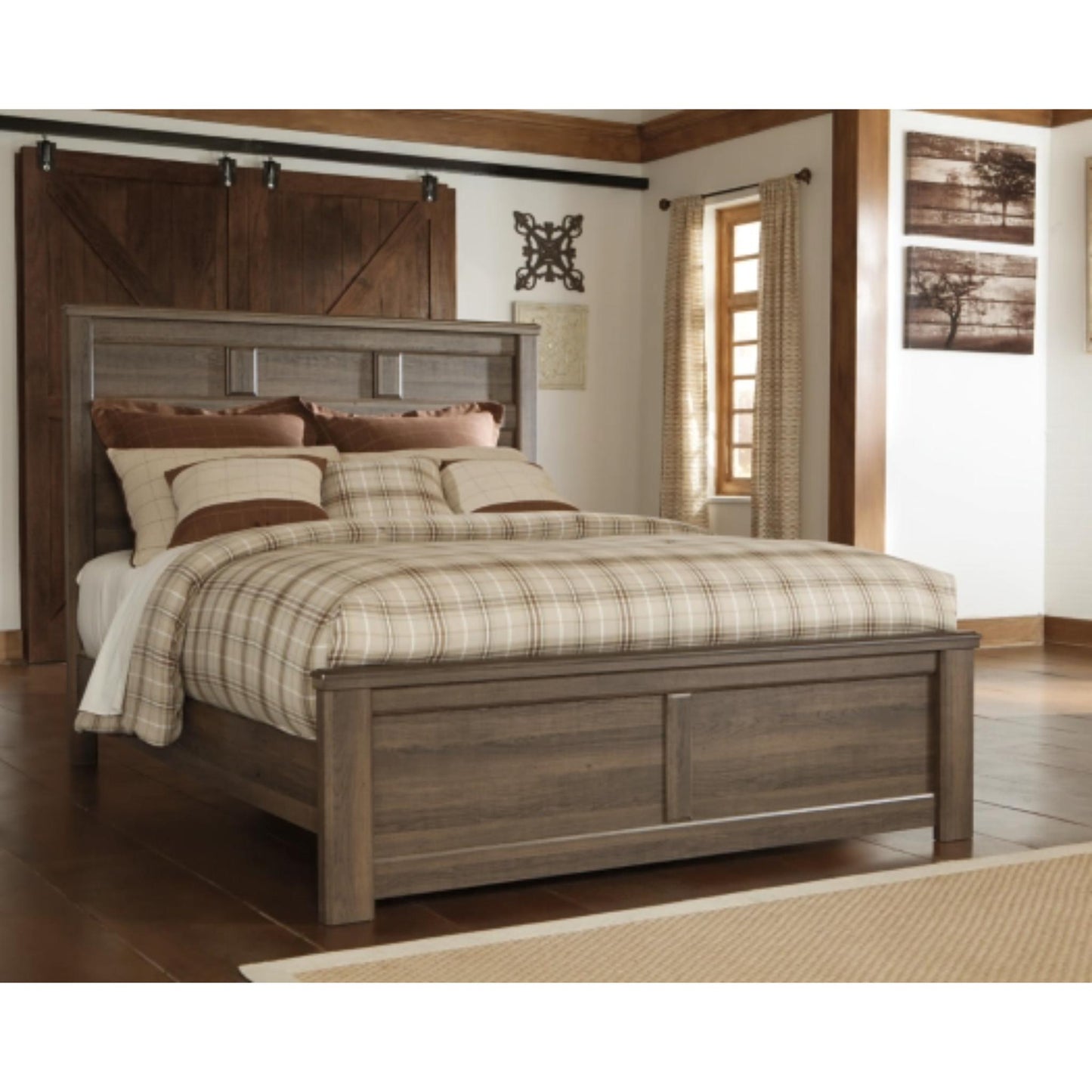 Queen Juararo Panel Bed