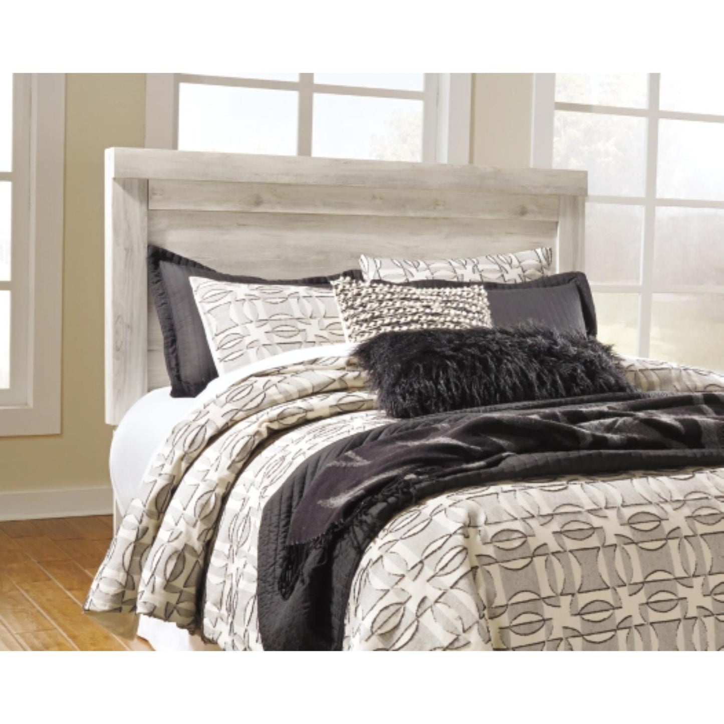 Queen Bellaby Panel Bed