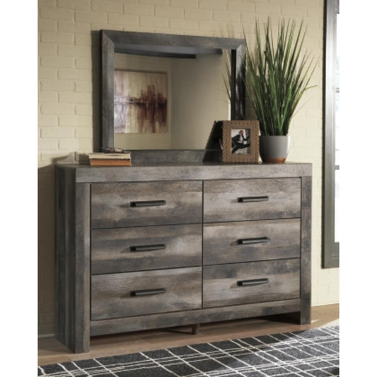 Wynnlow Dresser and Mirror