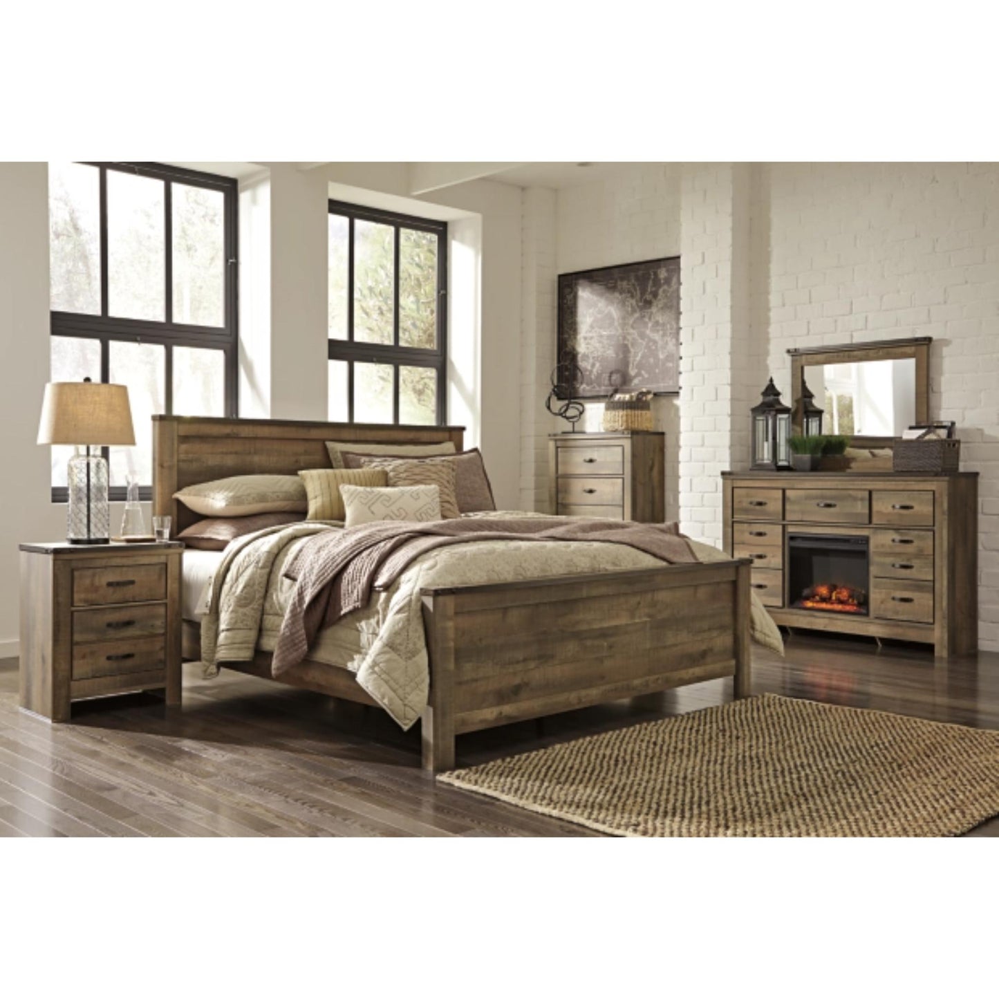 King Trinell Panel Bed