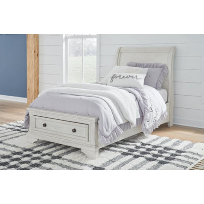 Twin Robbinsdale Sleigh Storage Bed