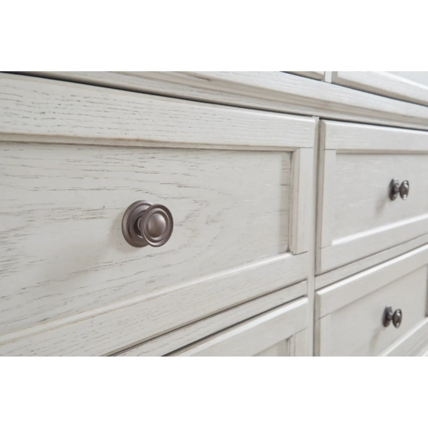Robbinsdale Dresser