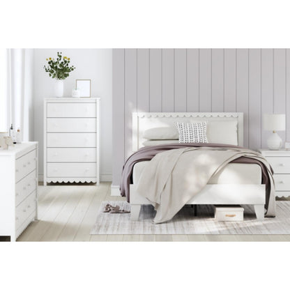 Hallityn Five Drawer Chest