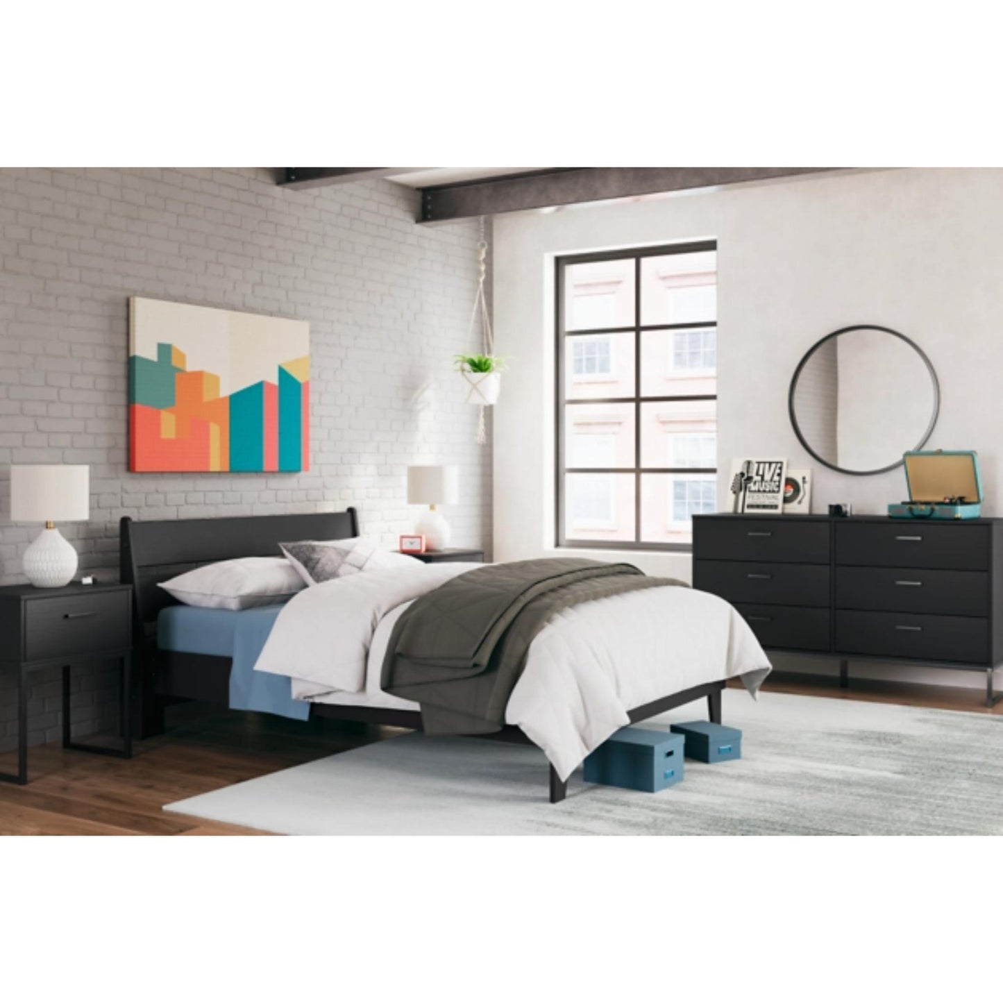 Socalle Five Drawer Chest - Black