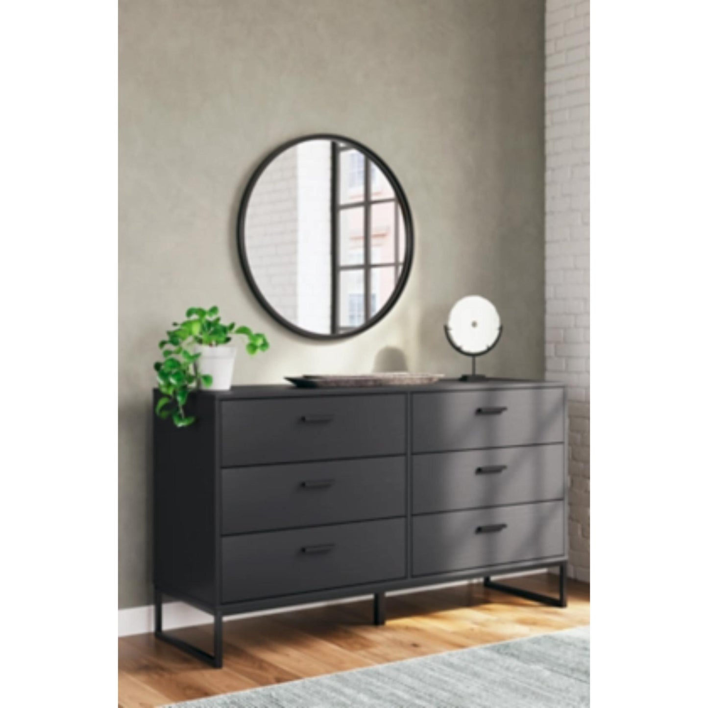 Socalle Six Drawer Dresser - Black