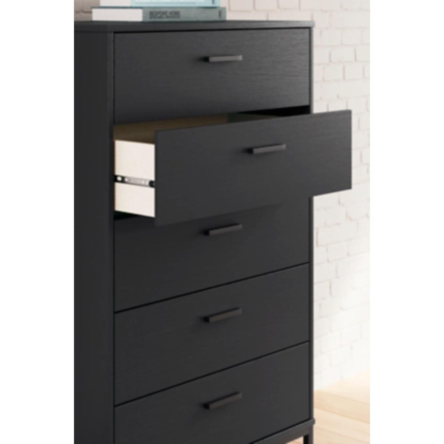 Socalle Five Drawer Chest - Black