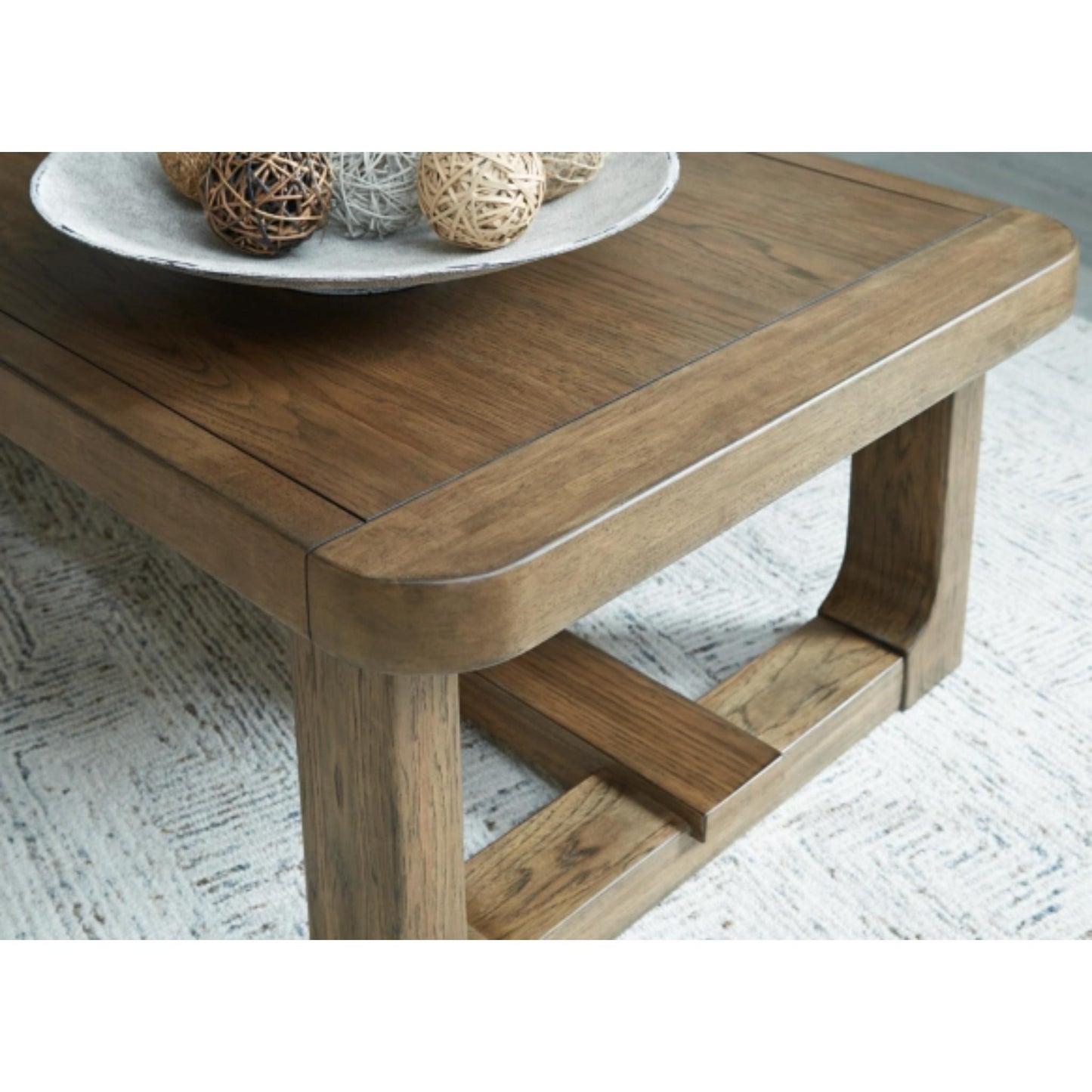 Cabalynn Rectangular Cocktail Table